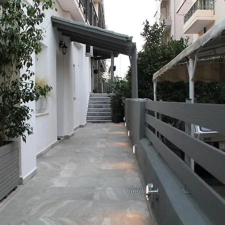 Luxe House In Glyfada With Near Metro Station C8 אתונה
